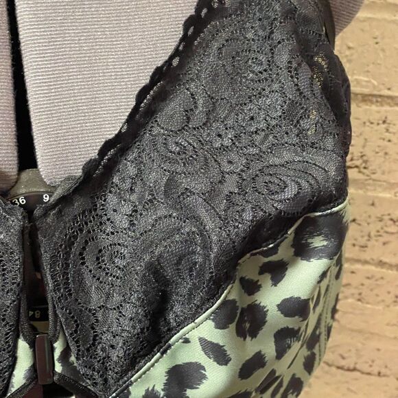 Glamorise Animal Print Lace 42G - Picture 4 of 10